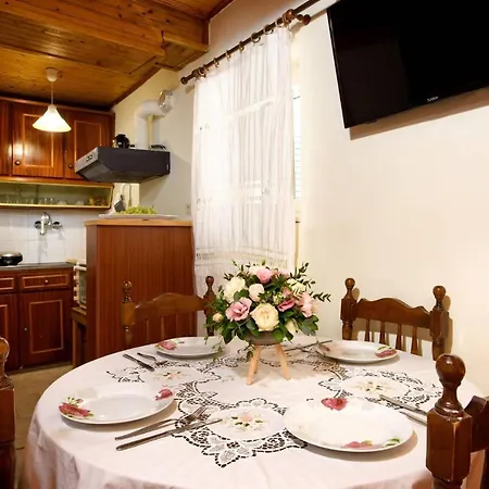 Сasa de vacaciones Stavroulas House *